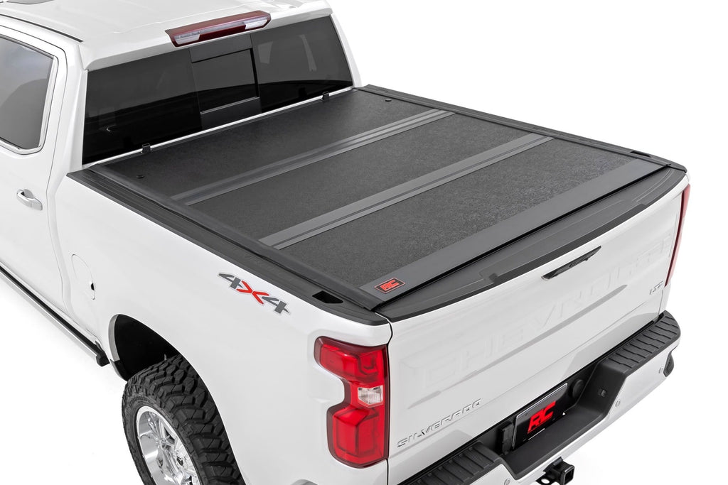 Hard Low Profile Bed Cover Chevy/GMC Sierra 1500 (19-26)/Silverado 1500 (19-26)