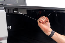 Load image into Gallery viewer, Hard Low Profile Bed Cover 5' Bed Jeep Gladiator JT 4WD (2020-2026)