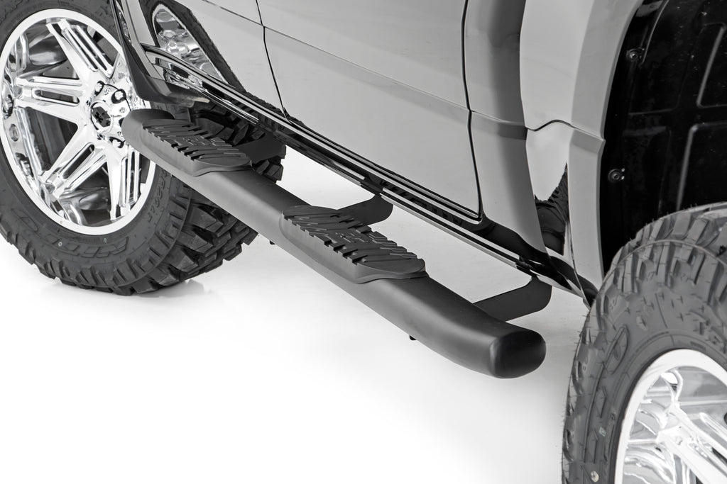 Oval Nerf Step Crew Cab Black Ram 1500 (19-26)/1500 TRX (21-24)