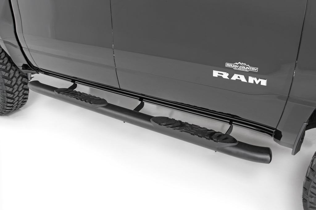 Oval Nerf Step Crew Cab Black Ram 1500 (19-26)/1500 TRX (21-24)