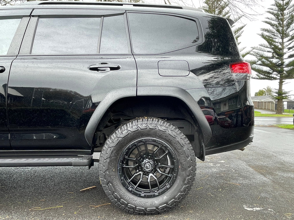 2021+ Toyota Landcruiser 300 Series Smooth Fender Flare