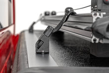 Load image into Gallery viewer, Hard Low Profile Bed Cover 6'9" Bed Rail Caps Chevy/GMC 2500HD/3500HD (20-26)
