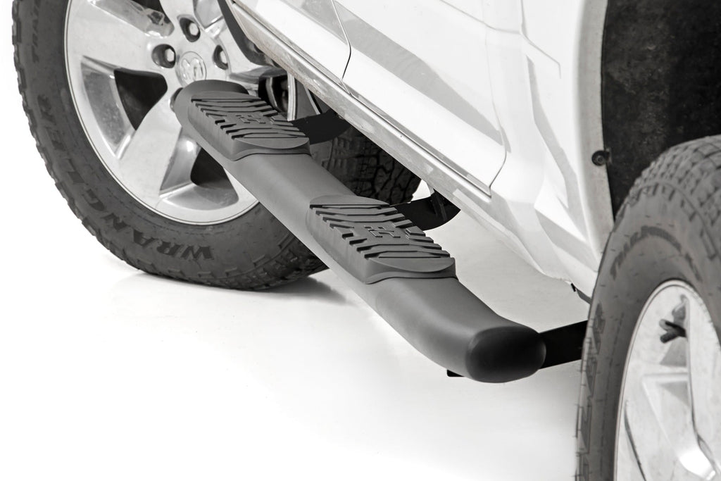 Oval Nerf Step Crew Cab Black Ram 1500/2500/3500 2WD/4WD (2010-2025 & Classic)